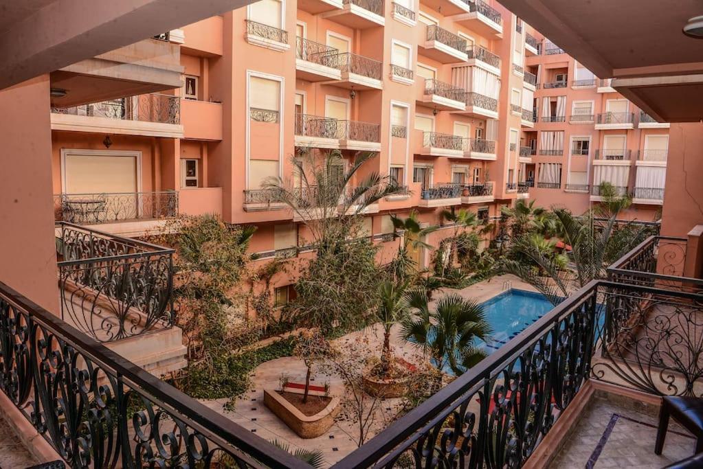 Beautiful, Great Equipped 122 M Holiday Apartment Near Majorelle Garden And Gueliz With Pool Views And A Large Balcony And Terrace มาร์ราเกช ภายนอก รูปภาพ