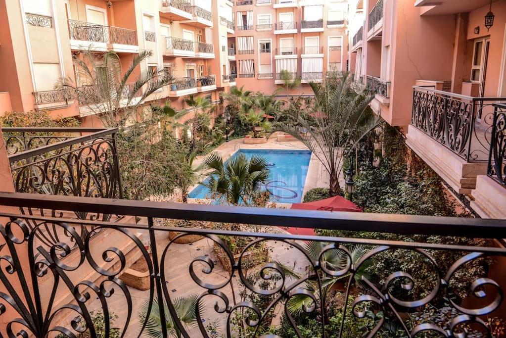 Beautiful, Great Equipped 122 M Holiday Apartment Near Majorelle Garden And Gueliz With Pool Views And A Large Balcony And Terrace มาร์ราเกช ภายนอก รูปภาพ