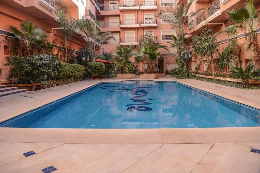 Beautiful, Great Equipped 122 M Holiday Apartment Near Majorelle Garden And Gueliz With Pool Views And A Large Balcony And Terrace มาร์ราเกช ภายนอก รูปภาพ