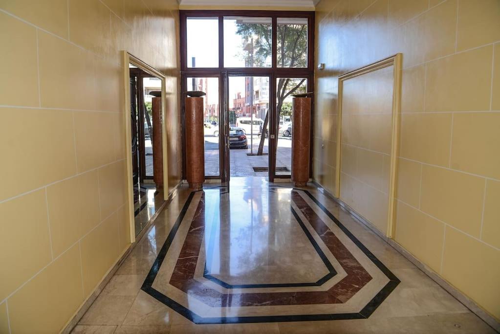 Beautiful, Great Equipped 122 M Holiday Apartment Near Majorelle Garden And Gueliz With Pool Views And A Large Balcony And Terrace มาร์ราเกช ภายนอก รูปภาพ