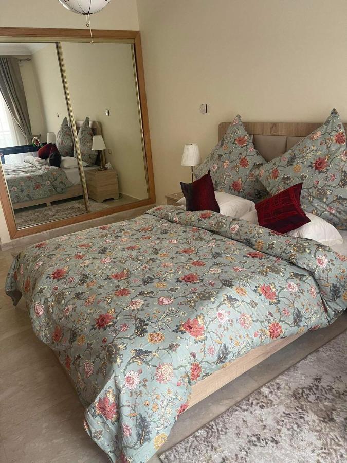 Beautiful, Great Equipped 122 M Holiday Apartment Near Majorelle Garden And Gueliz With Pool Views And A Large Balcony And Terrace มาร์ราเกช ภายนอก รูปภาพ