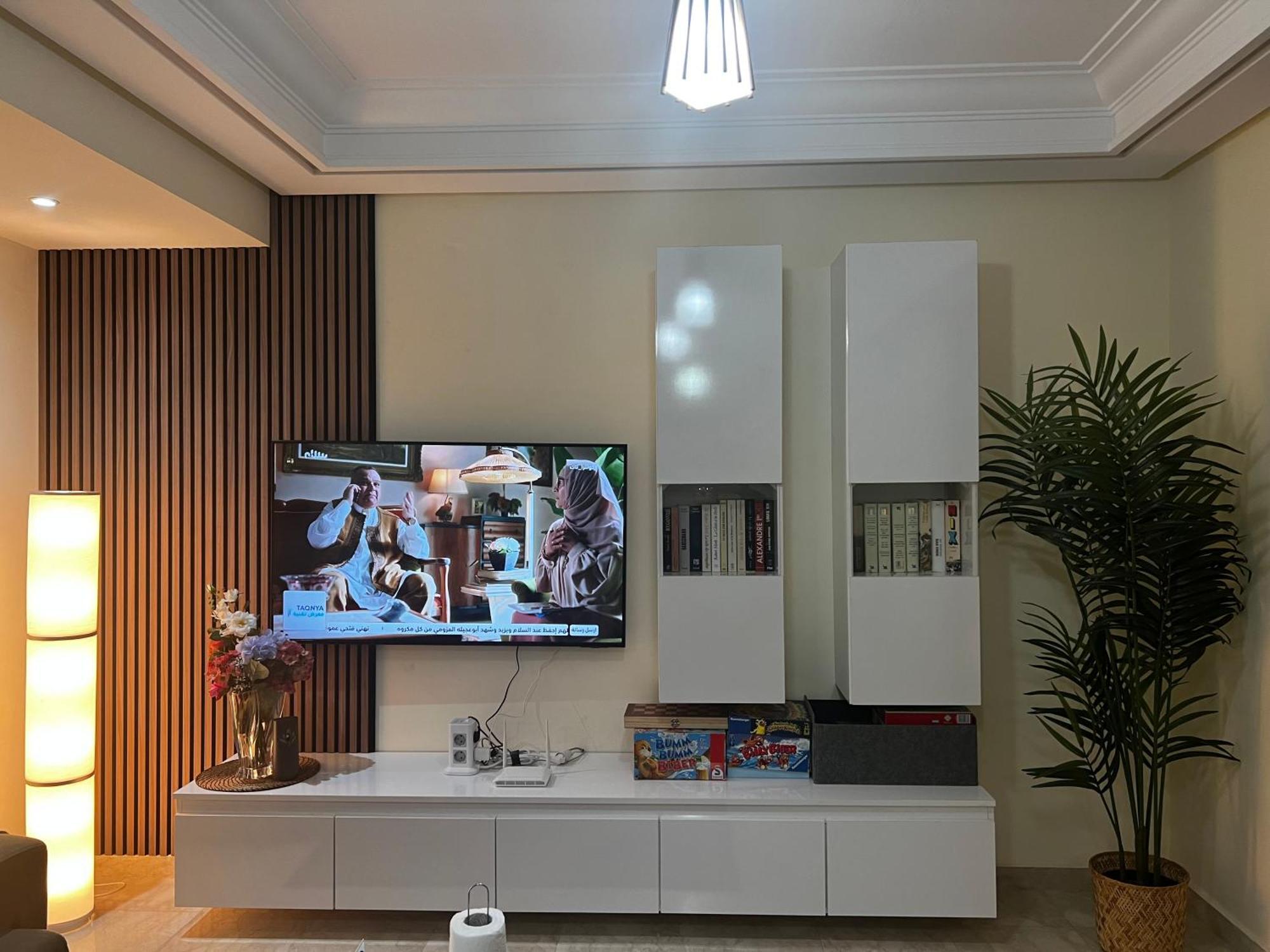 Beautiful, Great Equipped 122 M Holiday Apartment Near Majorelle Garden And Gueliz With Pool Views And A Large Balcony And Terrace มาร์ราเกช ภายนอก รูปภาพ