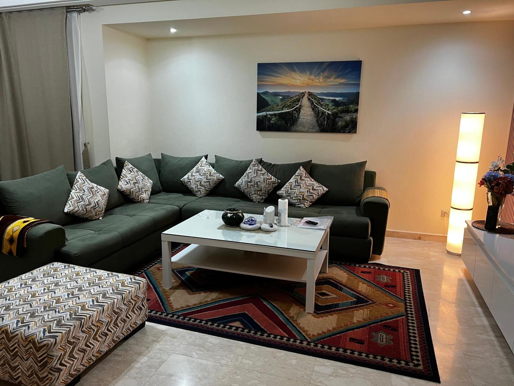 Beautiful, Great Equipped 122 M Holiday Apartment Near Majorelle Garden And Gueliz With Pool Views And A Large Balcony And Terrace มาร์ราเกช ภายนอก รูปภาพ